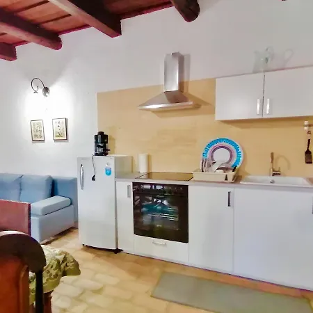 Lelle Vineyard Cottages