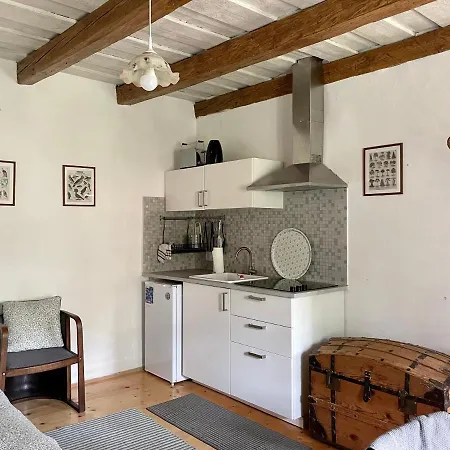Lelle Vineyard Cottages Apartment *